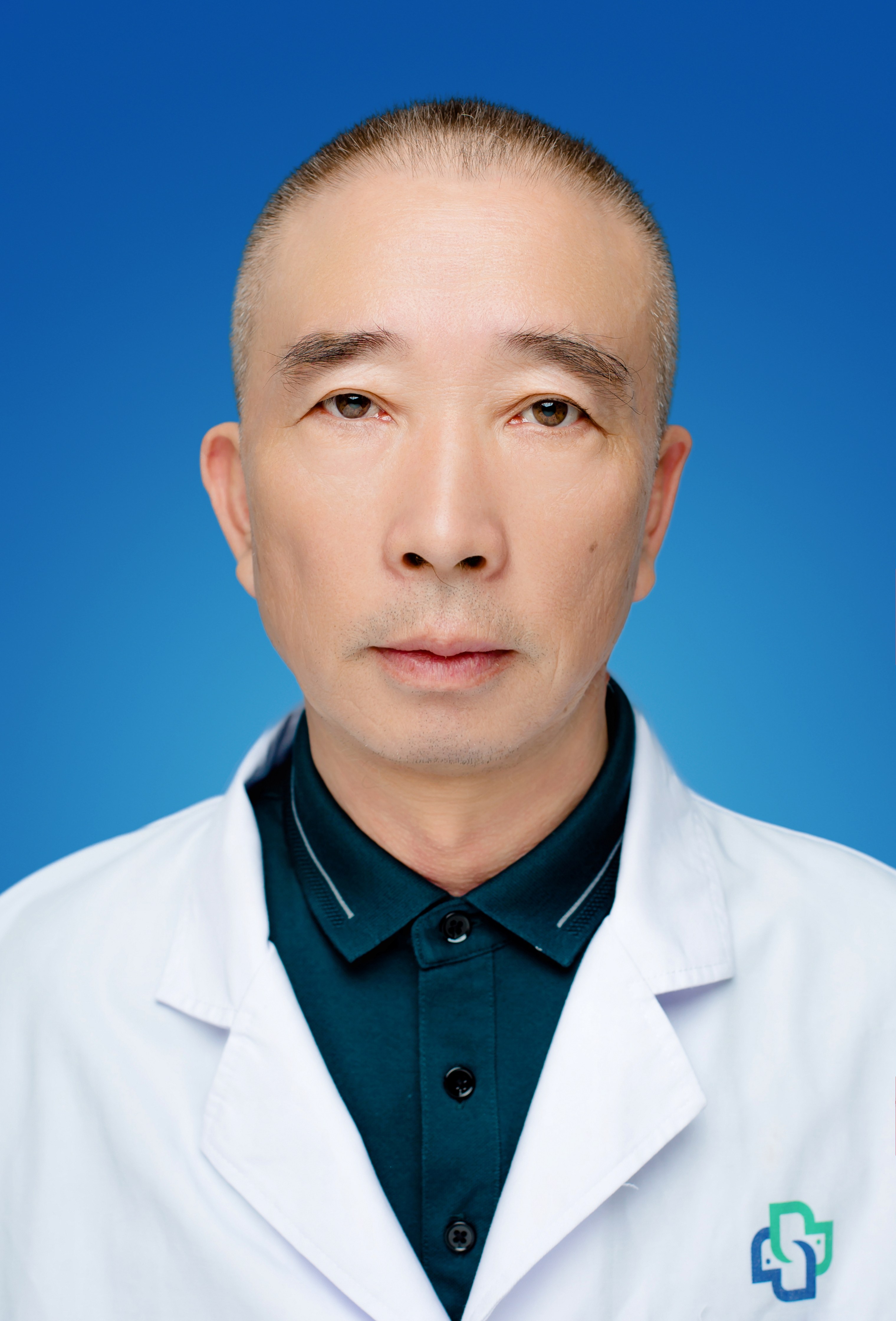 杨扬.jpg